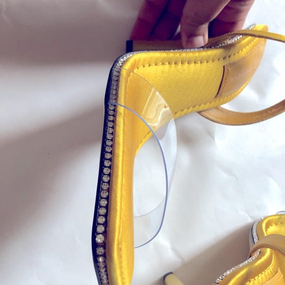 Beautiful sling back stiletto with rhinestone detail. Never worn. - Picture 2 of 6